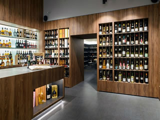 Мебель для винного магазина